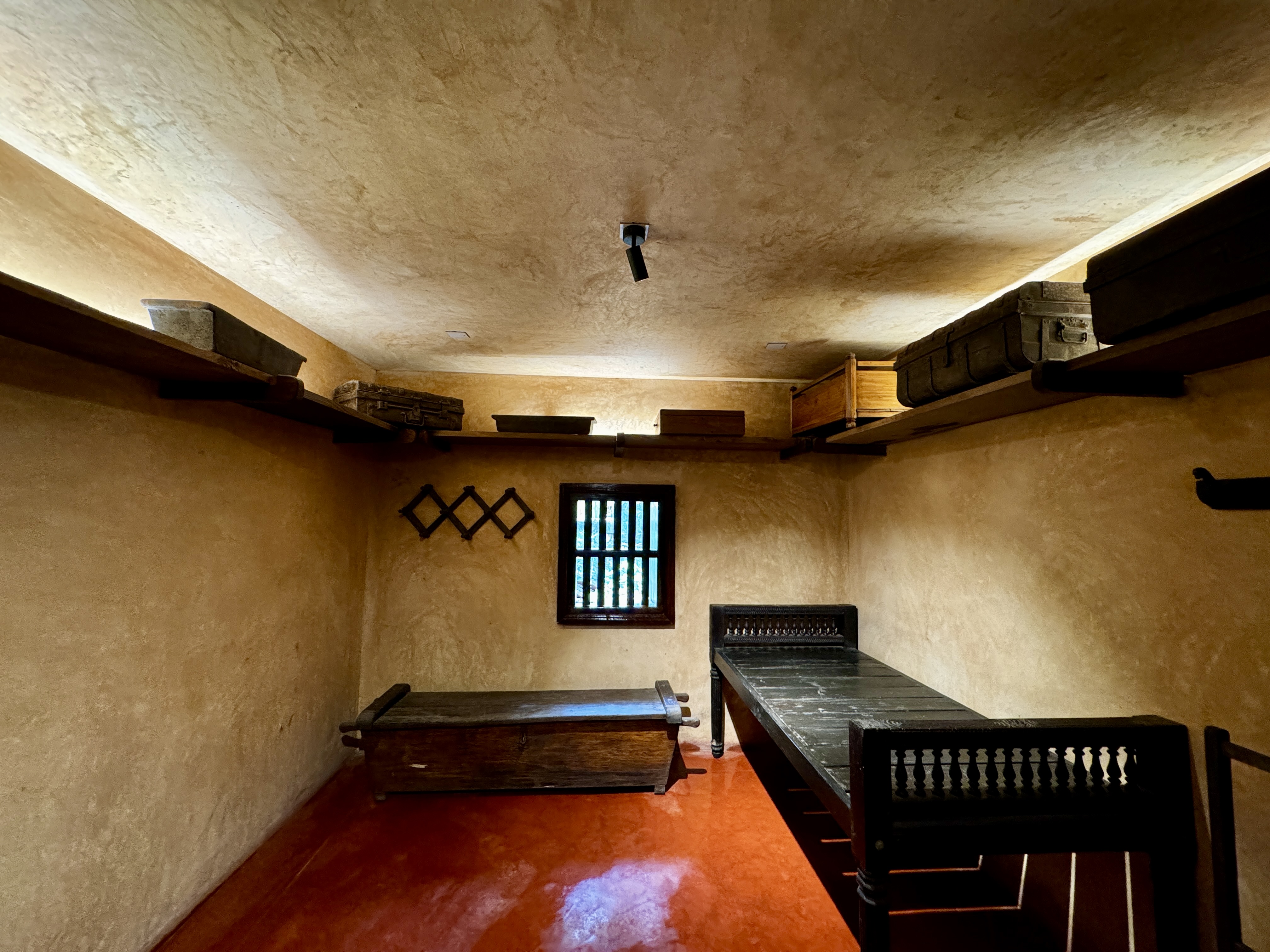 Gallery 12